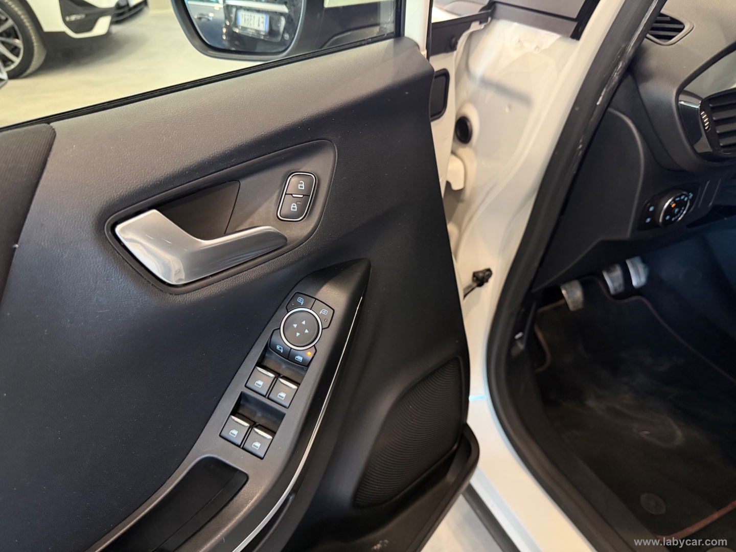 Puma 1.0 EcoBoost Hyb. 125 CV ST-L. - immagine 17