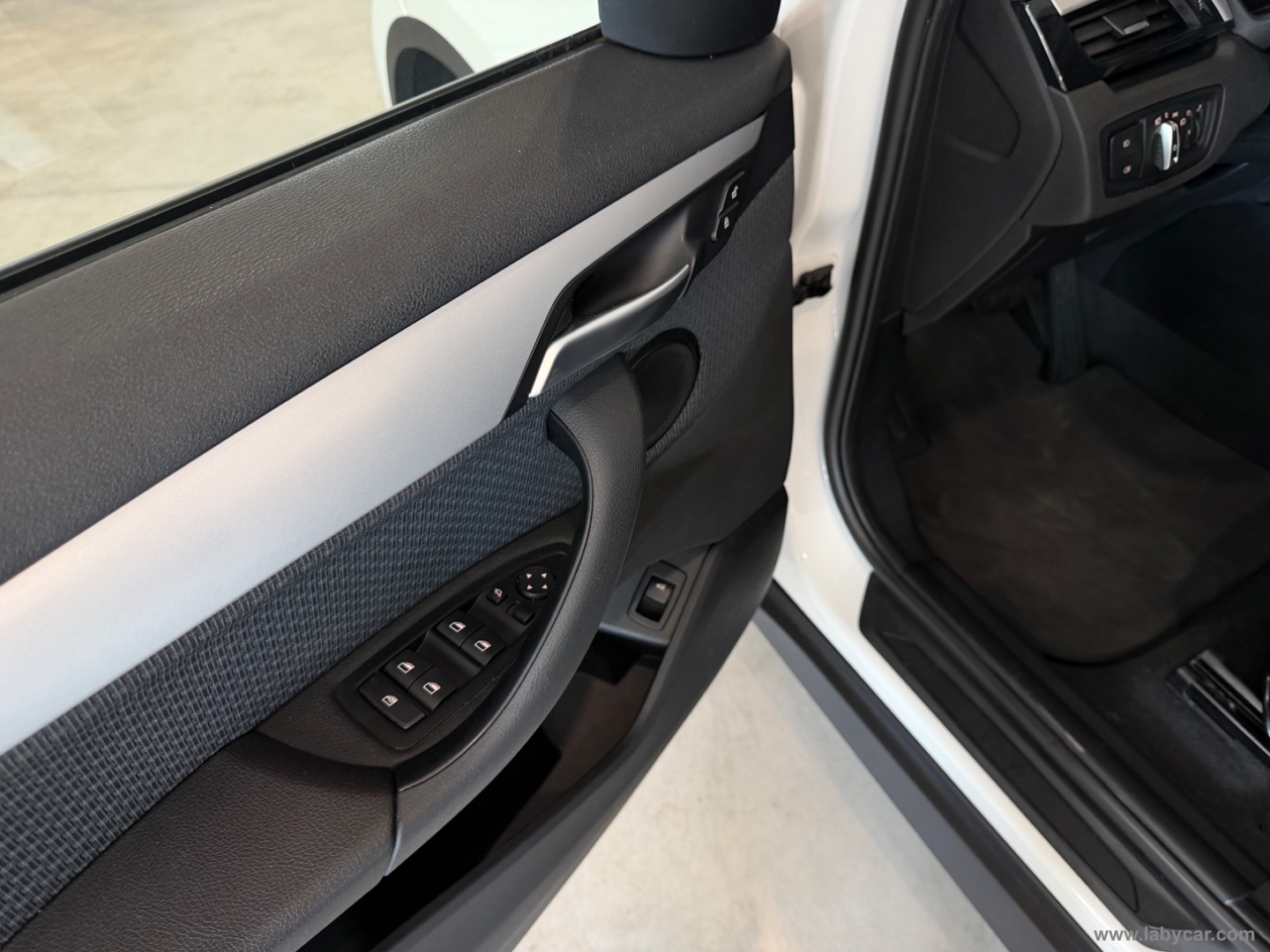 X1 sDrive16d Business Advantage - immagine 17