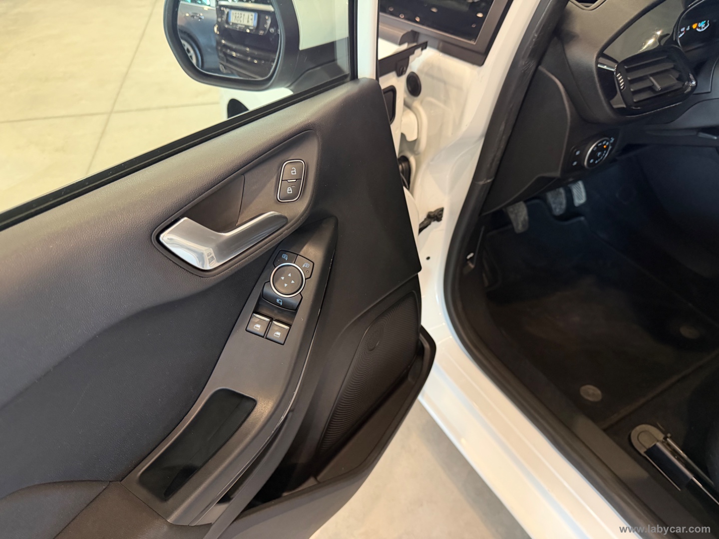 Fiesta 1.5 EcoBlue 5p. Plus - immagine 17
