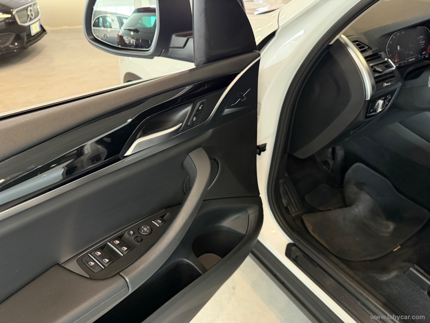 X3 xDrive20d 48V - immagine 17