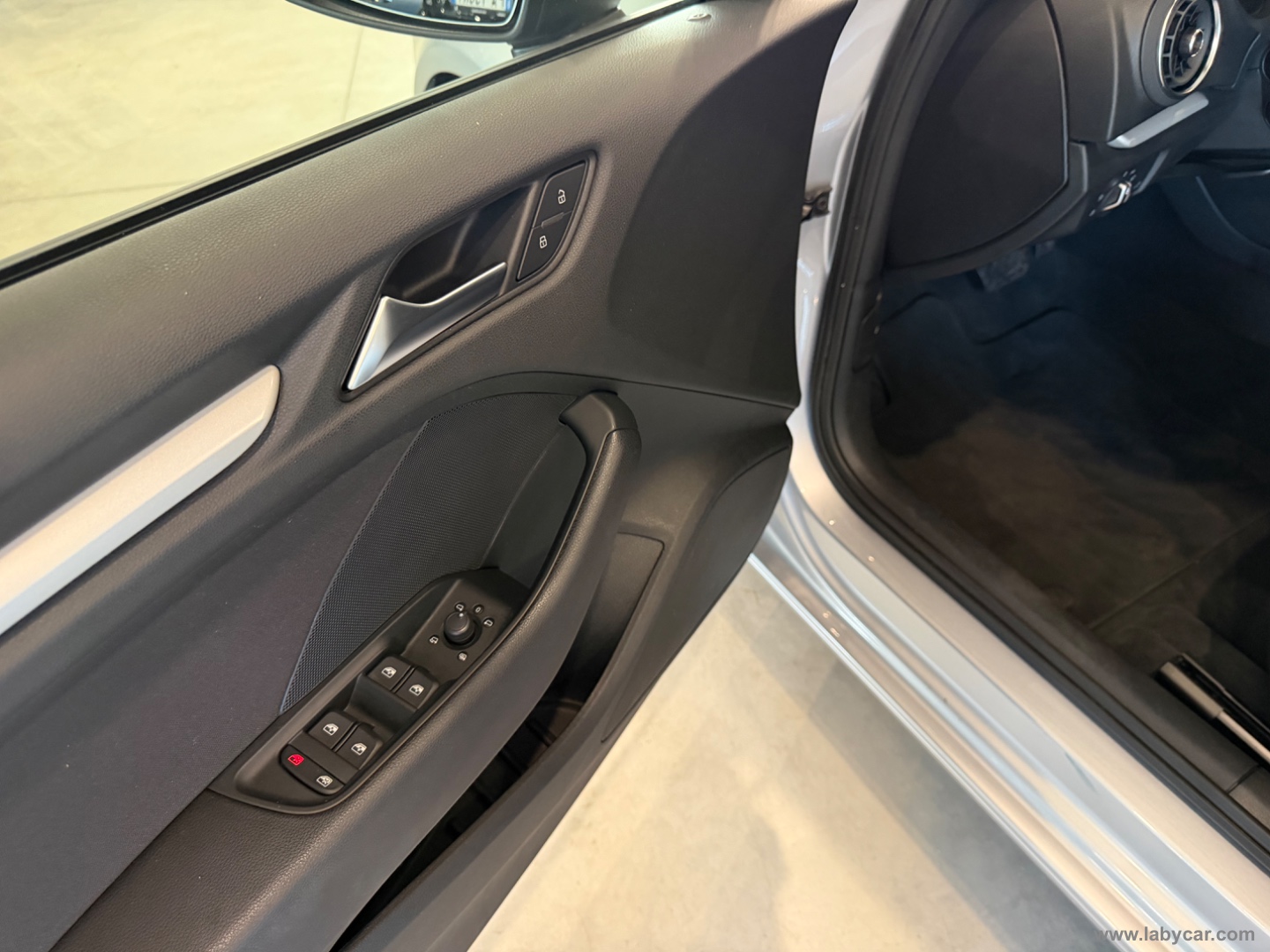 A3 SPB 35 TDI S tronic - immagine 17