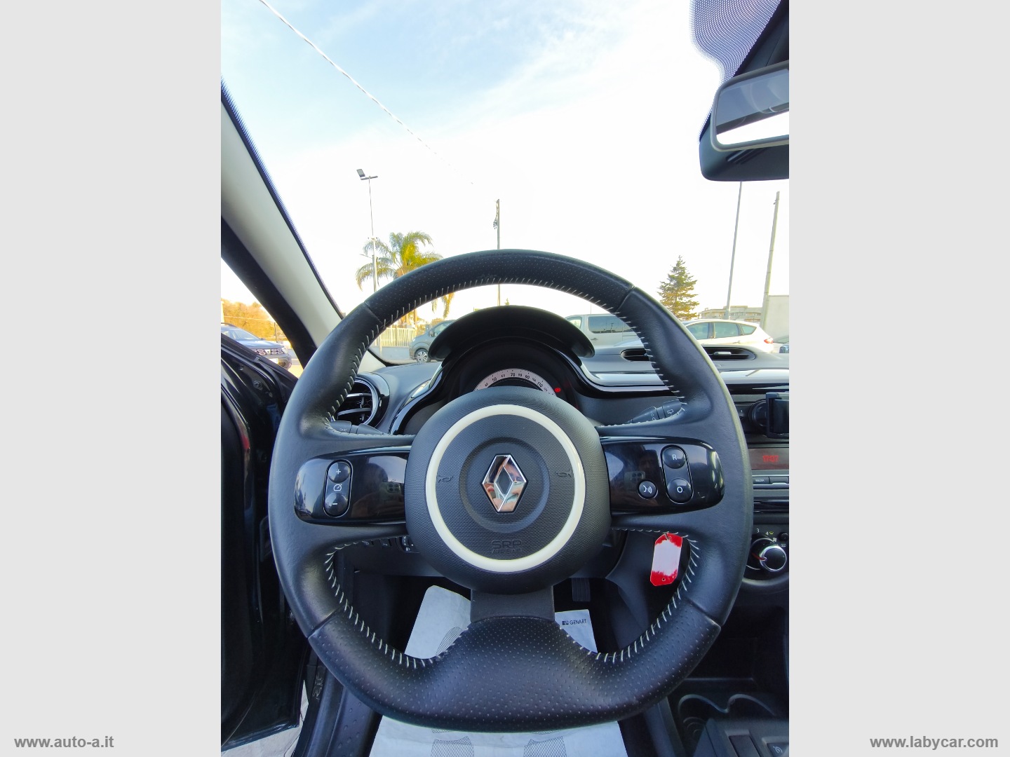 Twingo 1.0 SCe S&S Energy Openair - immagine 17