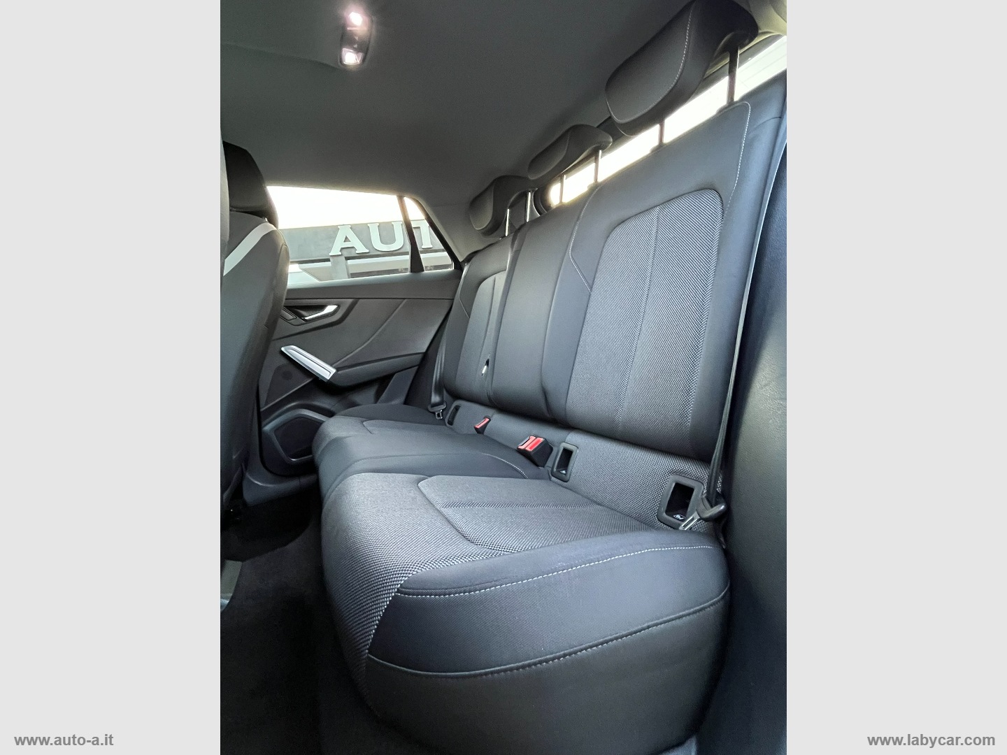 Q2 30 TDI S tronic Admired - immagine 17