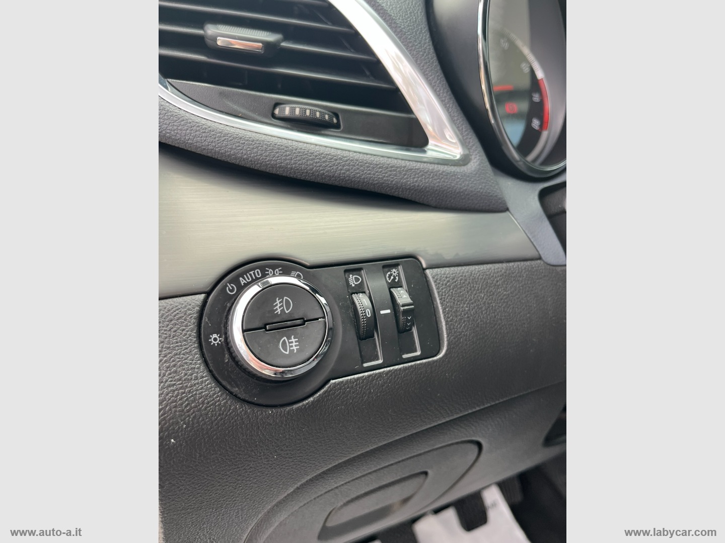 Mokka 1.4 T GPL Tech 140 CV 4x2 Cosmo - immagine 17