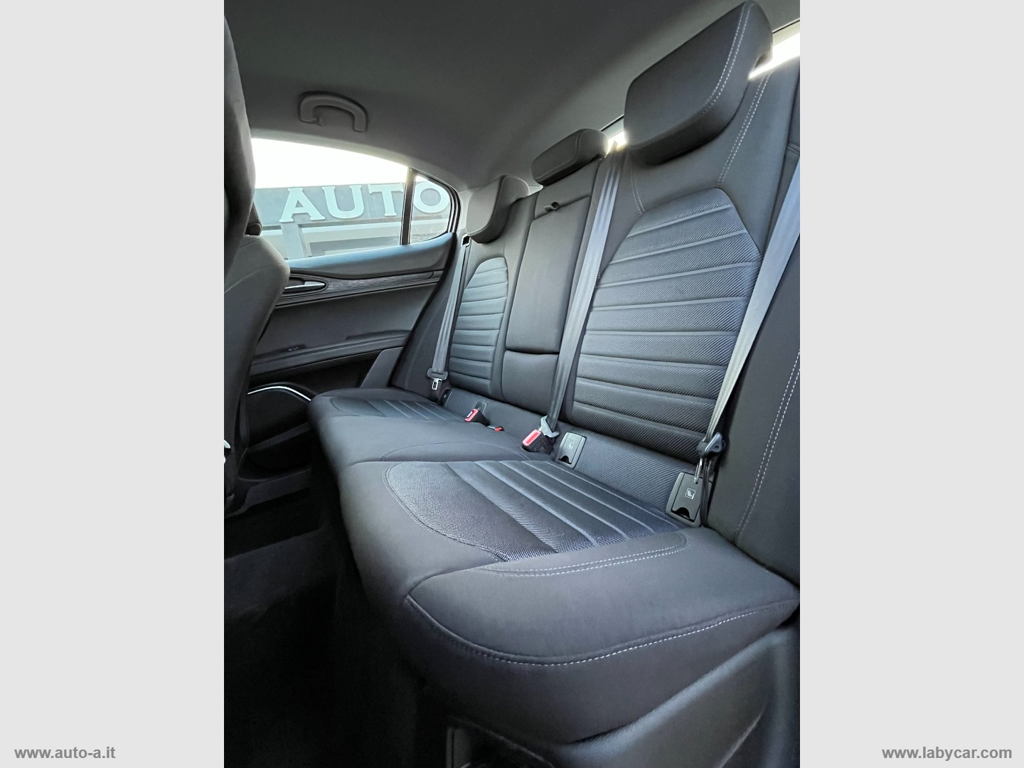 Stelvio 2.2 T.diesel 190 CV AT8 Q4 BUSINESS - immagine 17