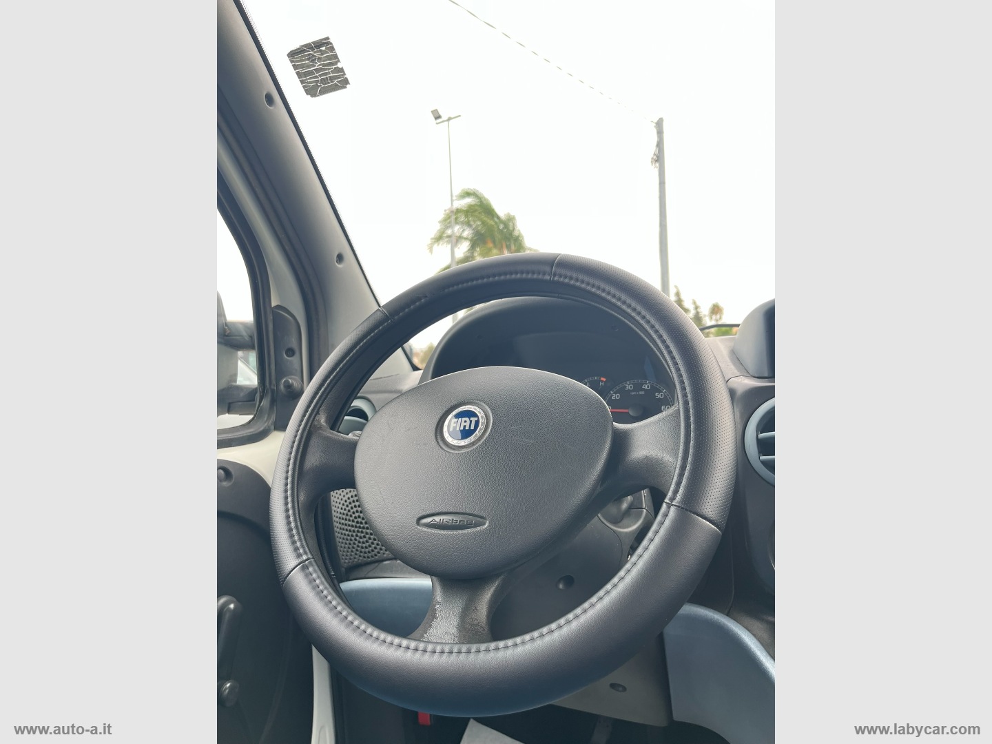 Doblò 1.3 MJT Dynamic TRASPORTO DISABILI - immagine 17