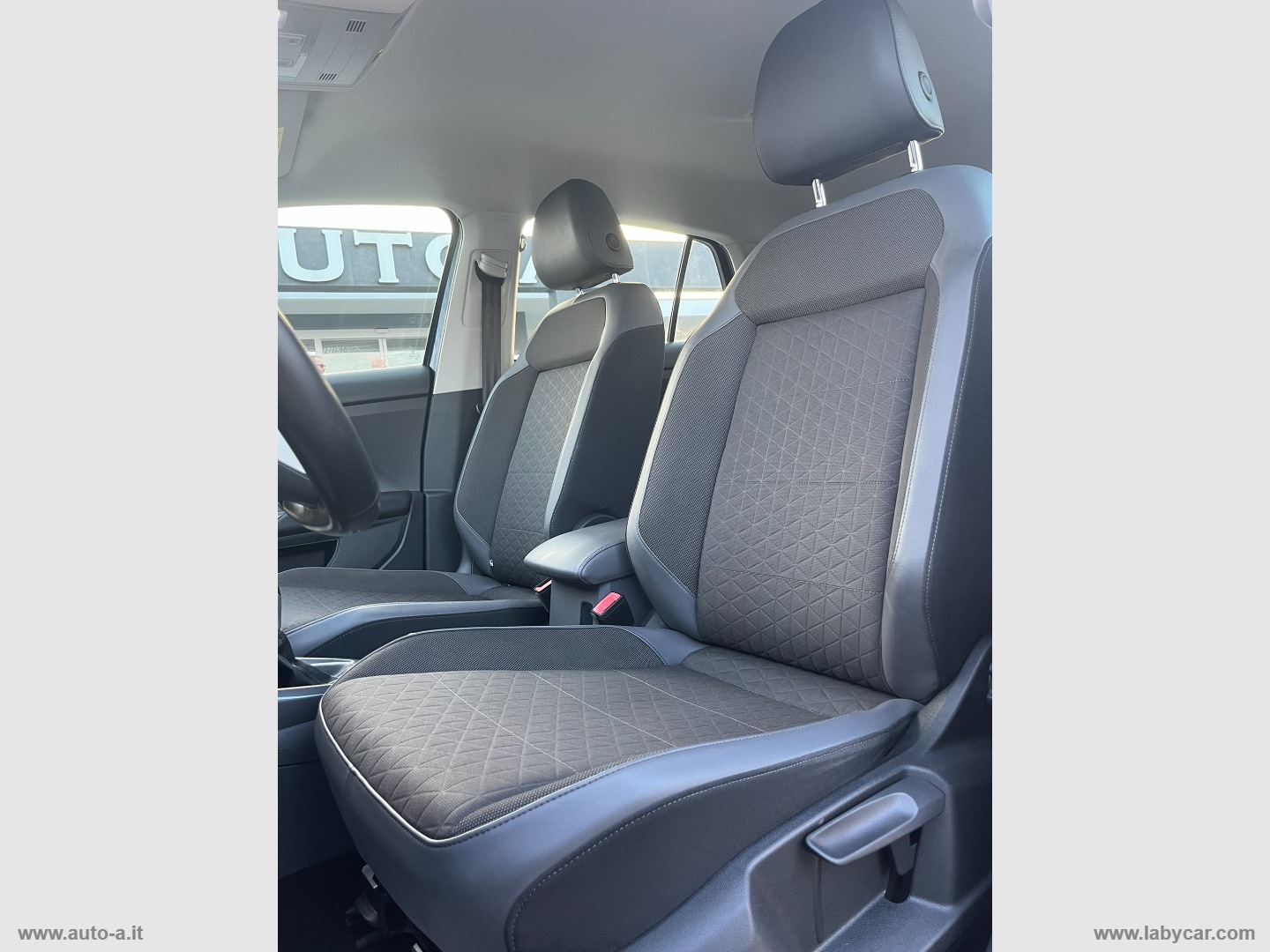 T-Cross 1.6 TDI DSG Advanced BMT - immagine 17