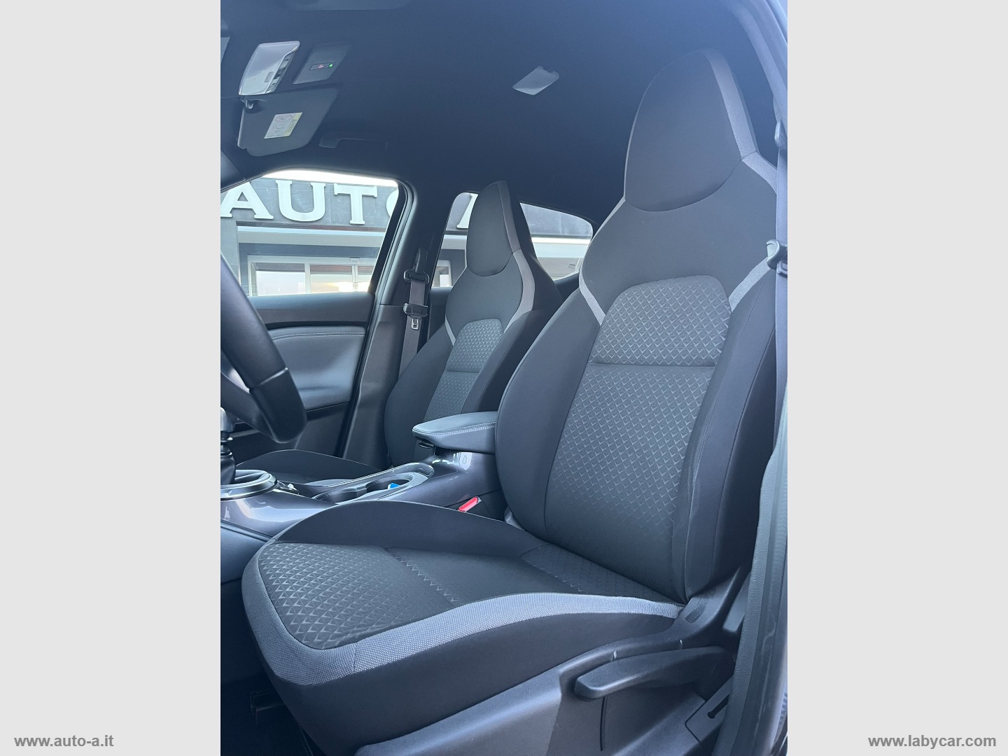 Juke 1.0 DIG-T 114 CV N-Connecta - immagine 17