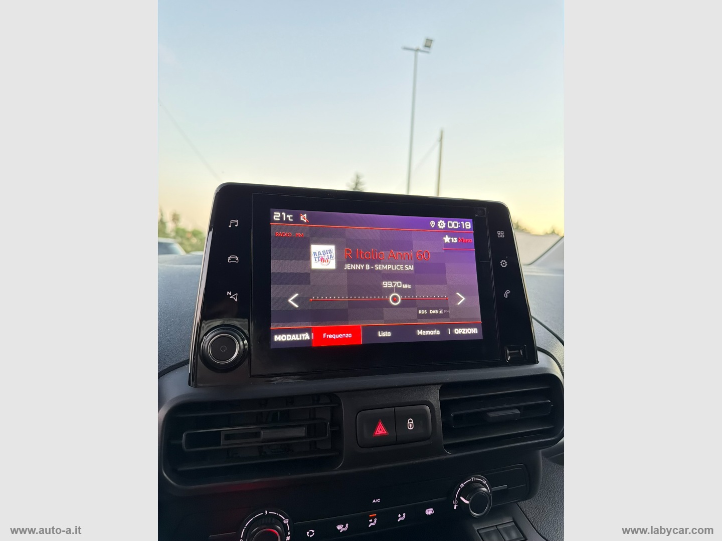 Berlingo BlueHDi 100 CV 3 POSTI - immagine 17