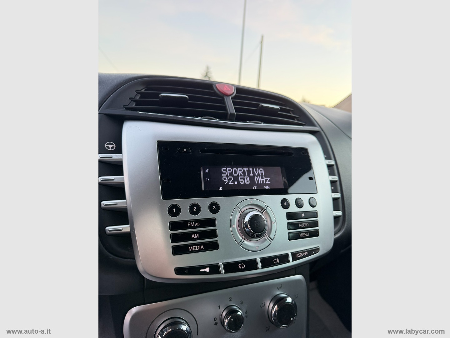 Delta 1.4 T-Jet 120 CV PLATINUM Ecochic GPL - immagine 17