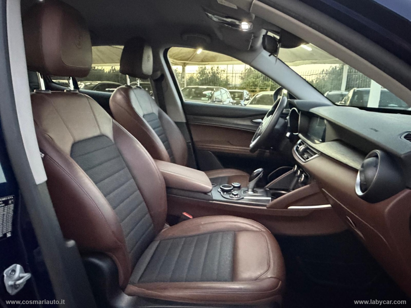 Stelvio 2.2 T.diesel 210 CV AT8 Q4 Exec. - immagine 17