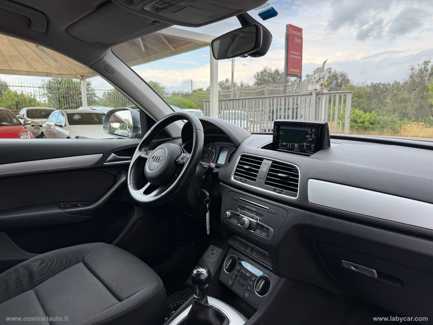 Q3 2.0 TDI 120CV Business - immagine 17