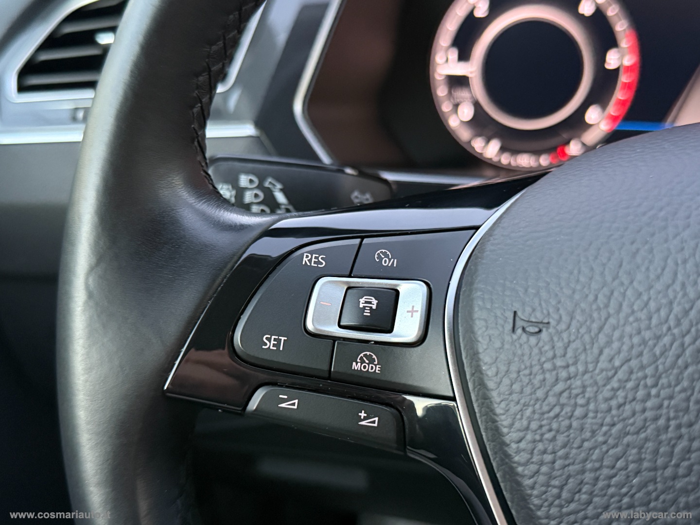 Tiguan 1.6 TDI R LINE EXTERIOR PACK - immagine 17