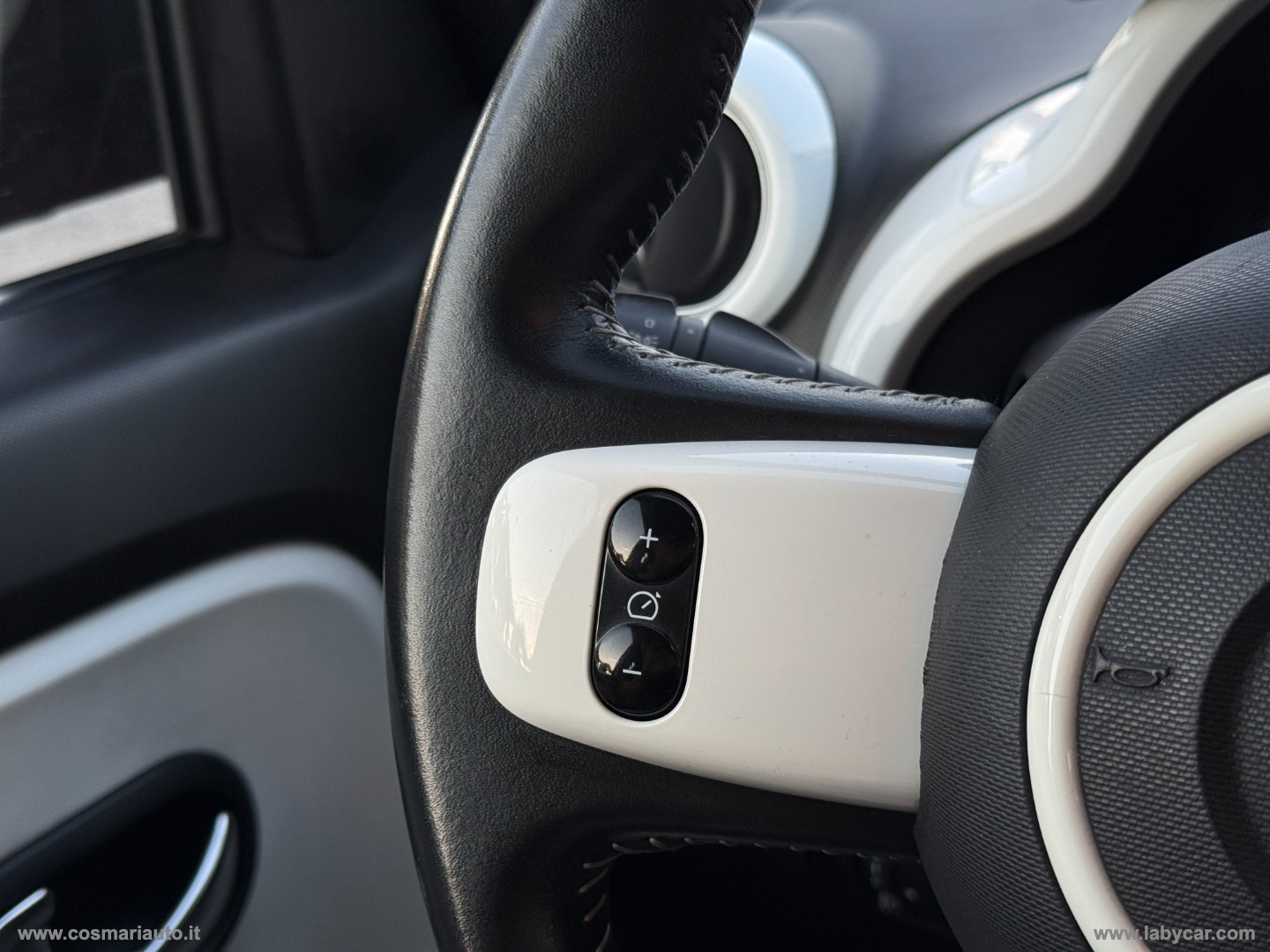 Twingo SCe Zen - immagine 17