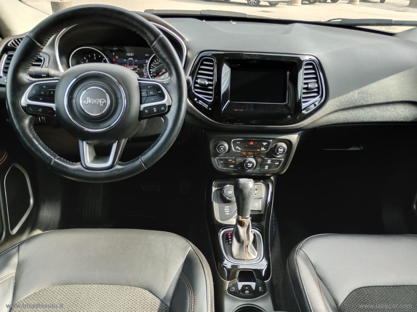 Compass 2.0 Mjt II 170CV aut. 4WD Limited - immagine 17