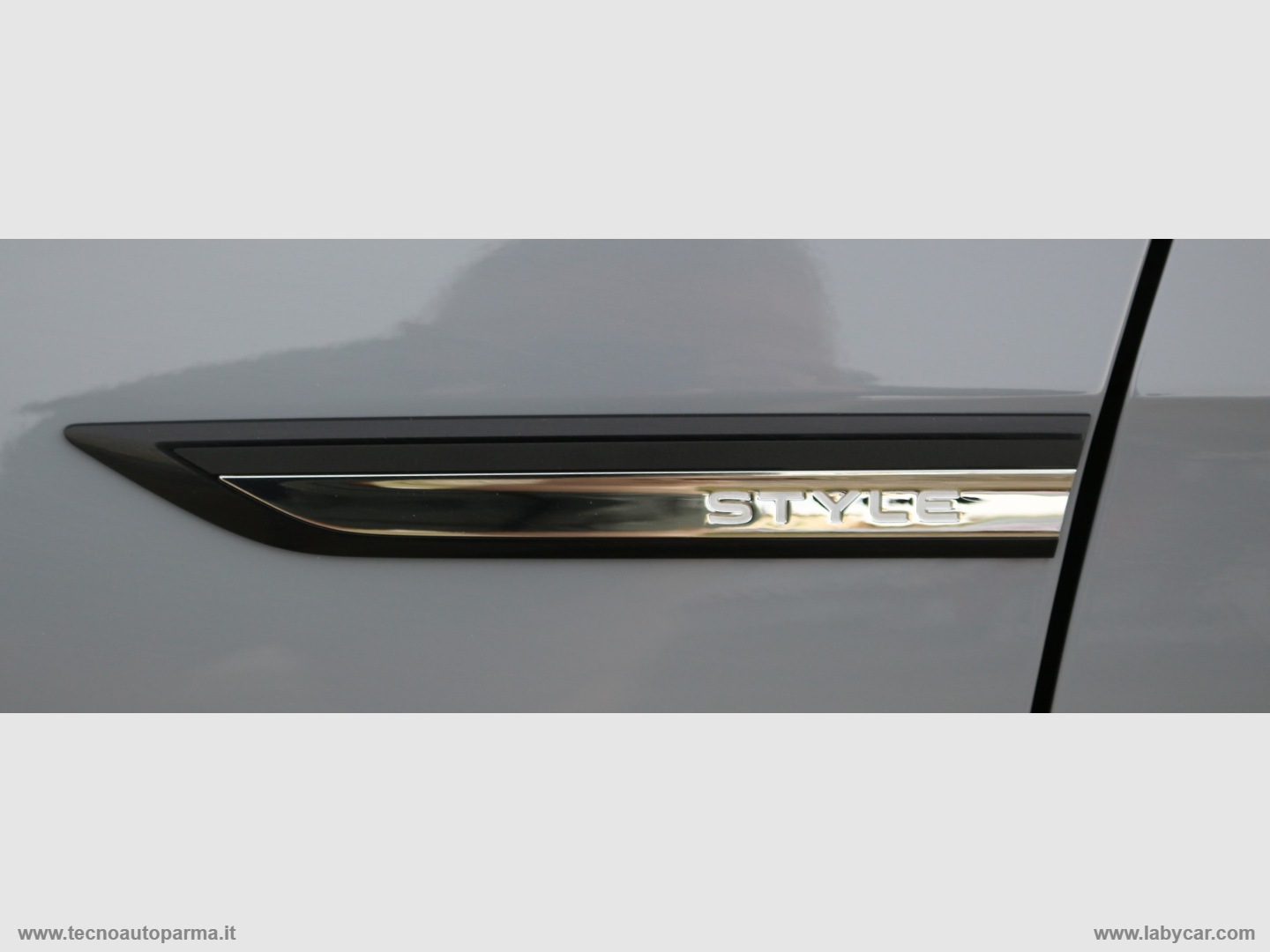 Golf 2.0 TDI 150 CV DSG SCR Style - immagine 17