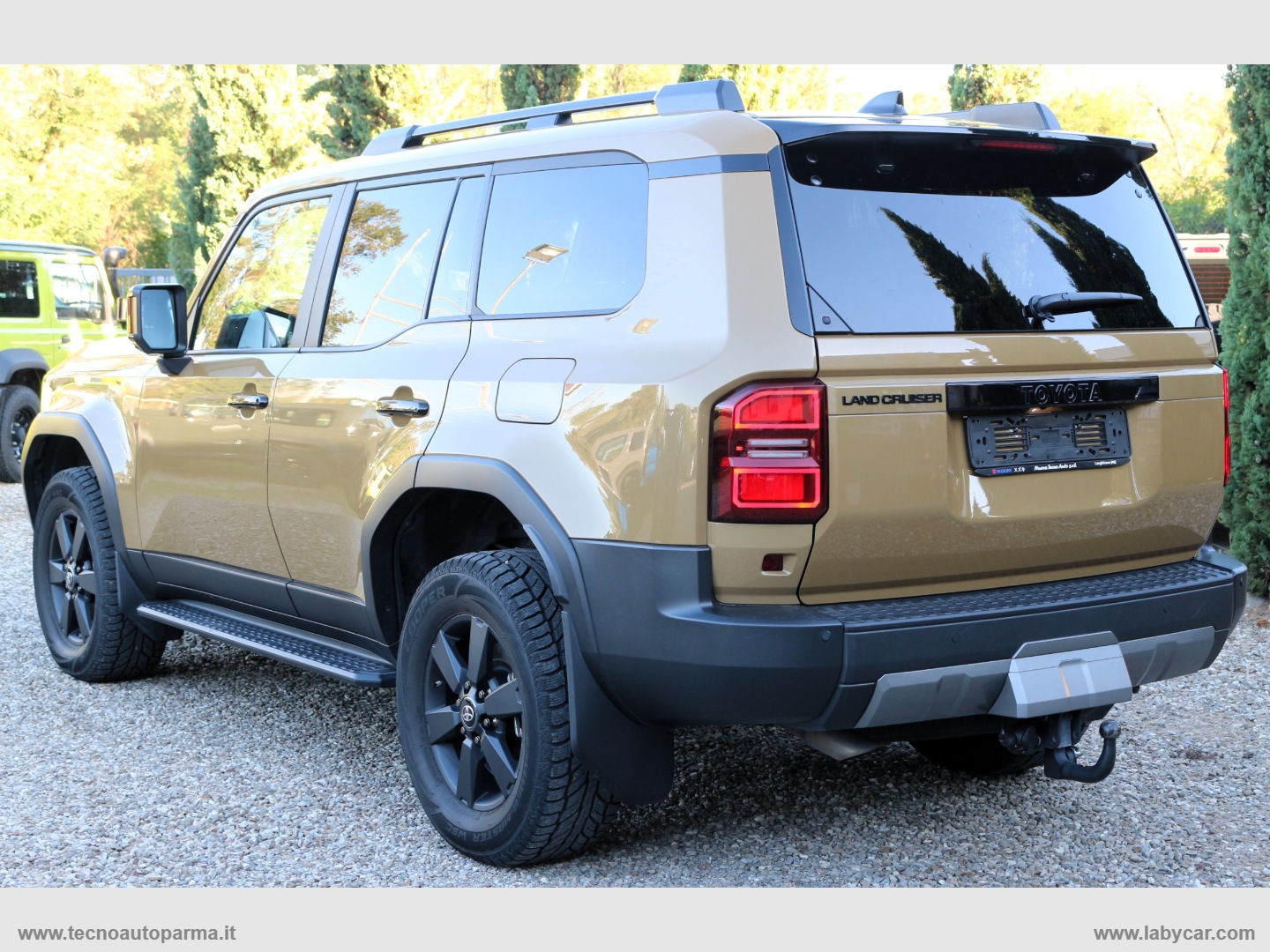 Land Cruiser 2.8 D4D A/T AWD Adventure - immagine 17