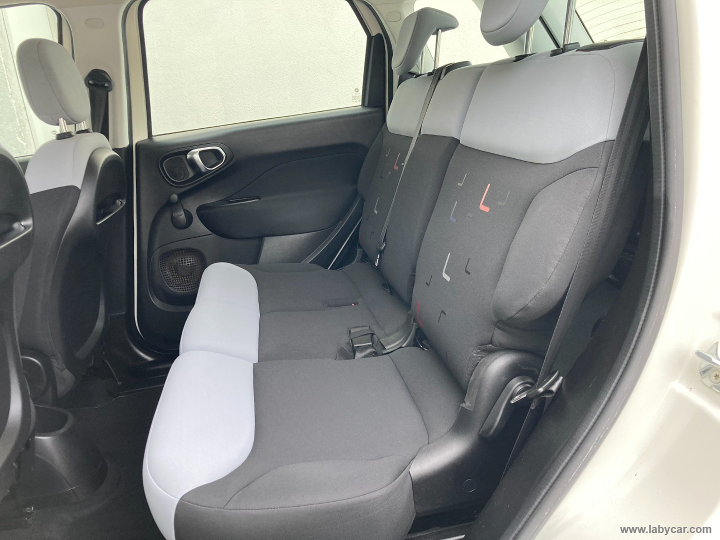 500L 1.4 95 CV Pop Star - immagine 17