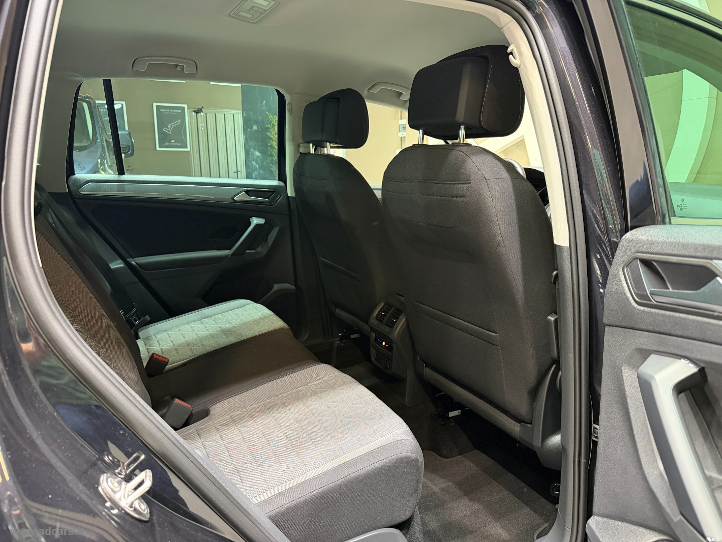 Tiguan 2.0 TDI 150CV SCR DSG Life *CAMBIO AUT*CLIMA 3 ZONE* - immagine 17