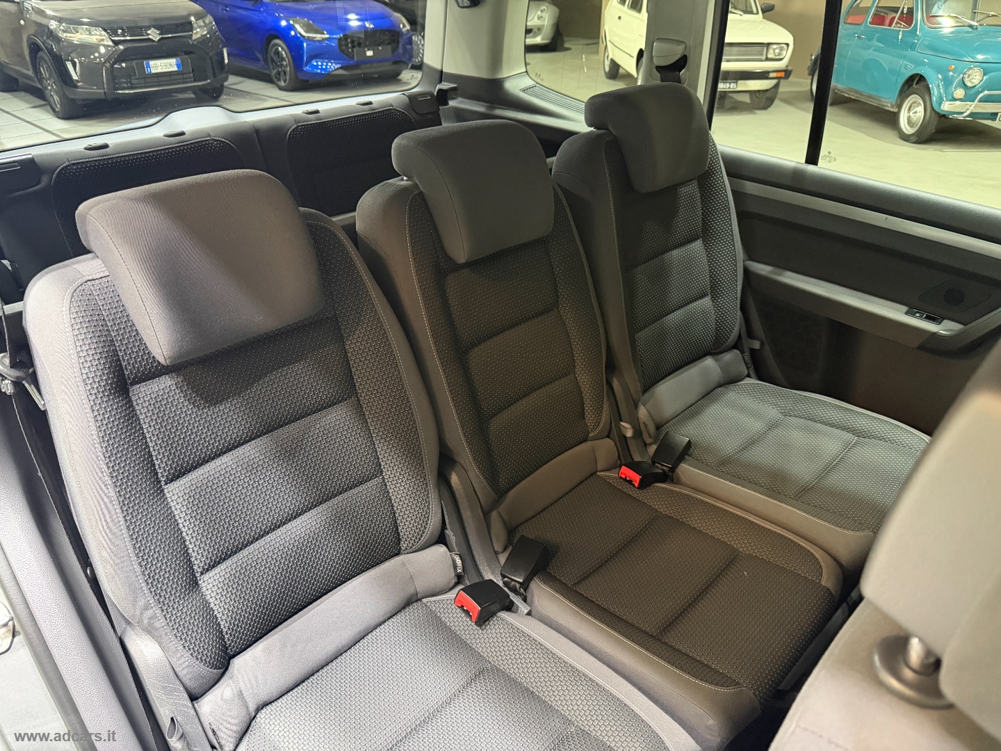 Touran Business 1.6 TDI Comfortline BMT *7 POSTI* - immagine 17