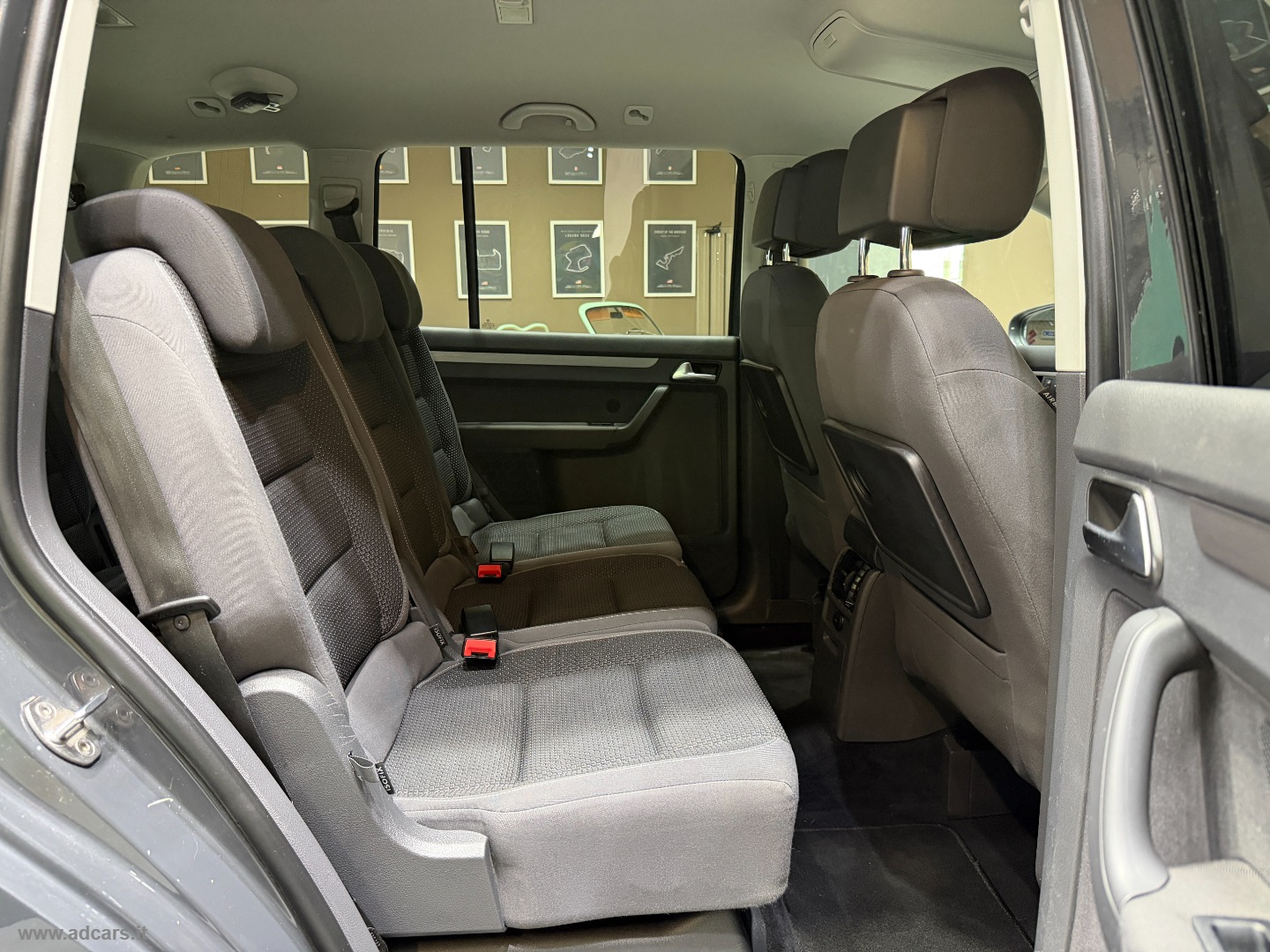 Touran 2.0 TDI 150 CV DSG Business BMT - immagine 17