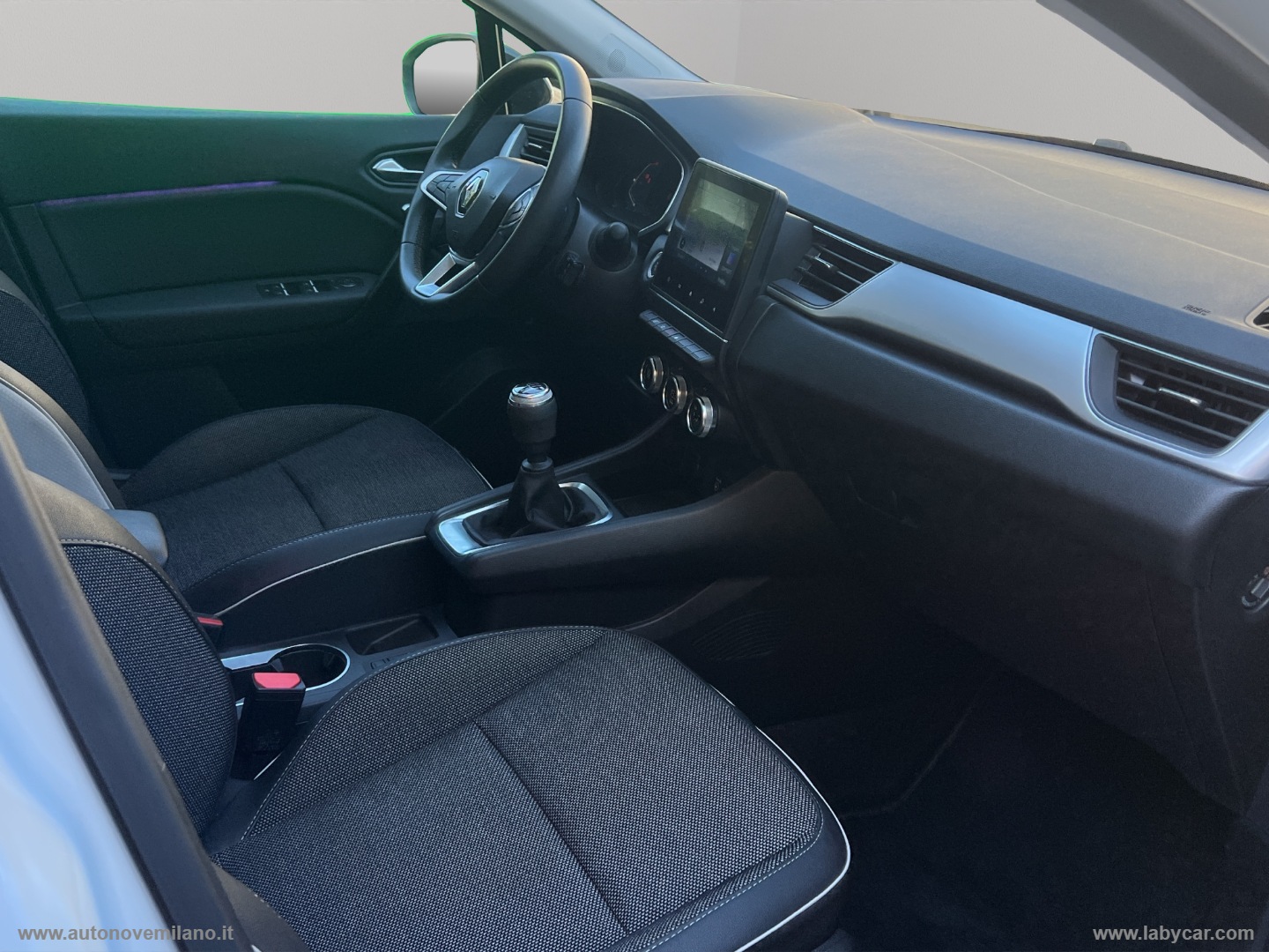 Captur TCe 140 CV Techno TETTO APRIBILE PREZZO REALE SENZA VINCOLI FINANZIARI - immagine 17