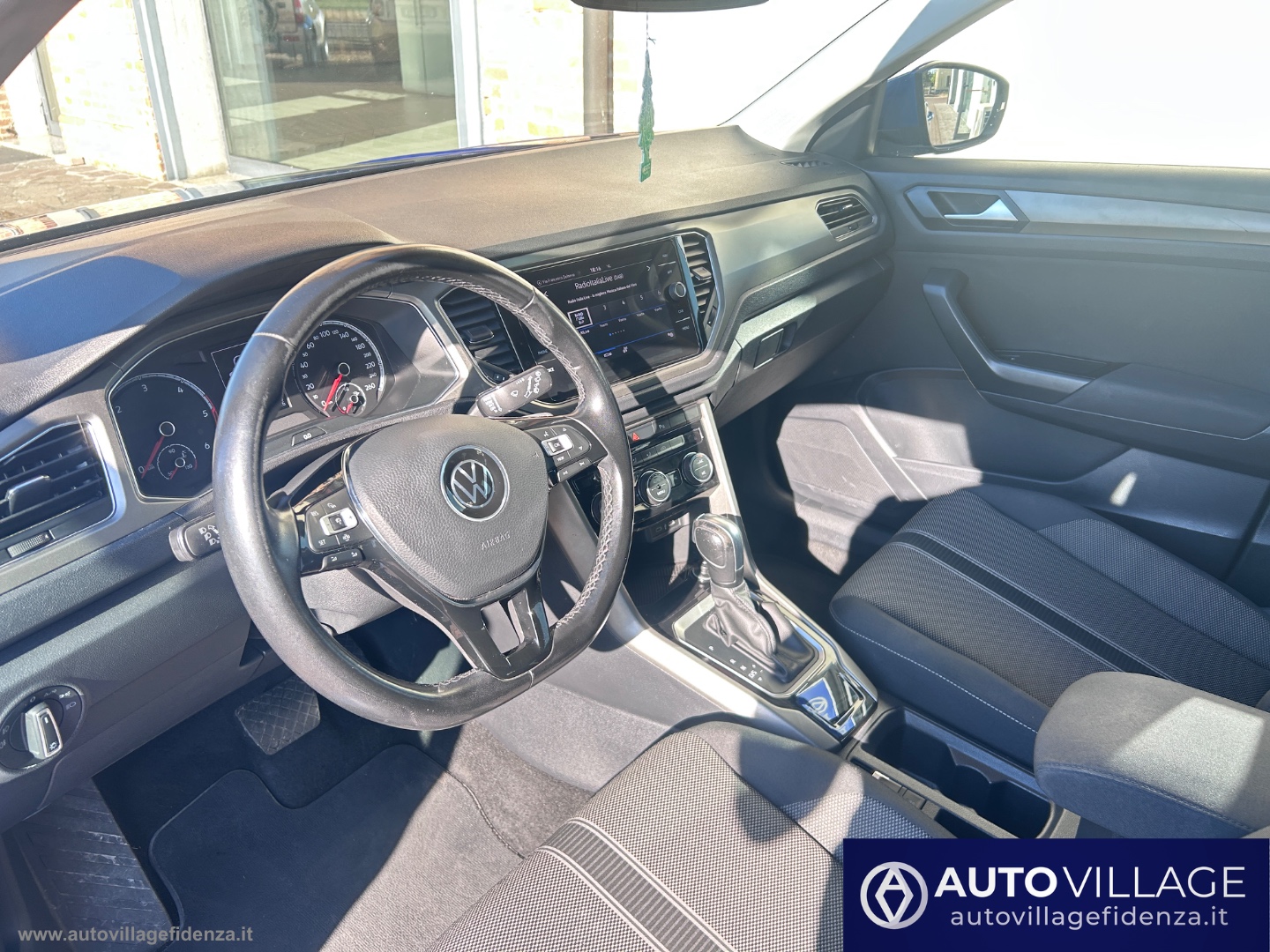 T-Roc 2.0 TDI 150 DSG Adv. BlueMot. Tech - immagine 17