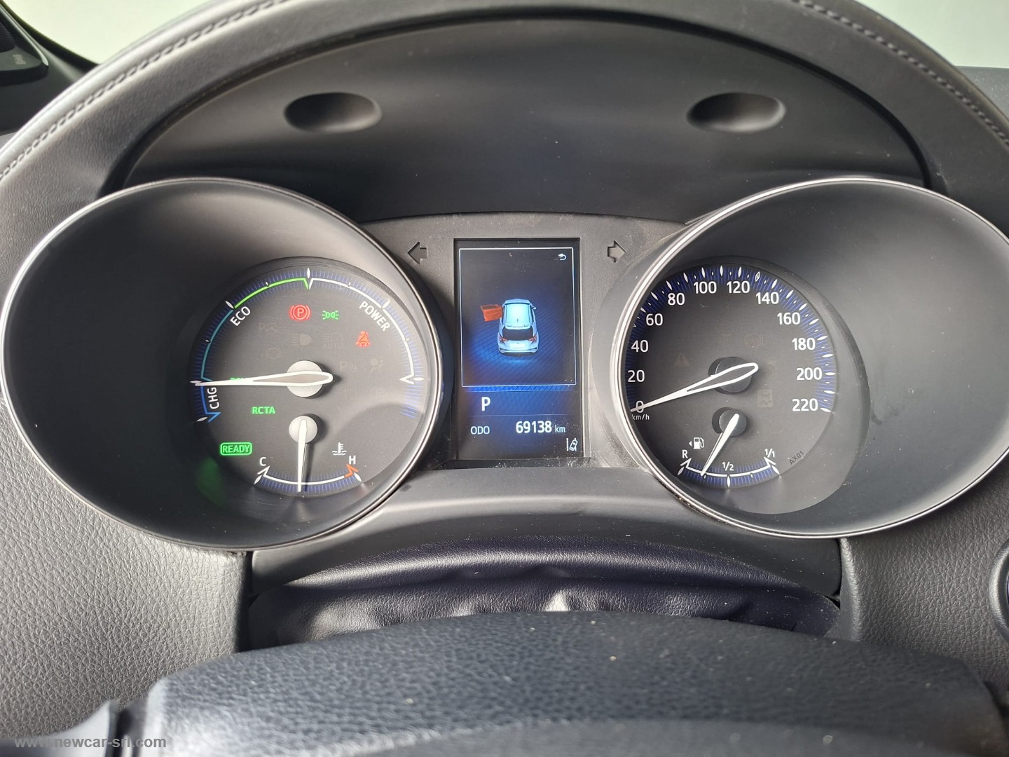 C-HR 1.8 Hybrid E-CVT Active - immagine 17