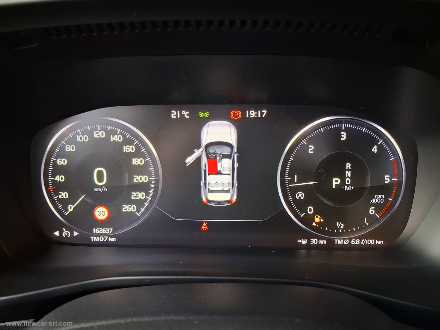 XC40 D3 Geartronic R-design - immagine 17