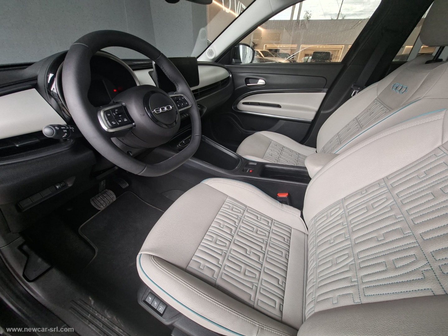 600 Hybrid 110 CV DCT MHEV Business - immagine 17