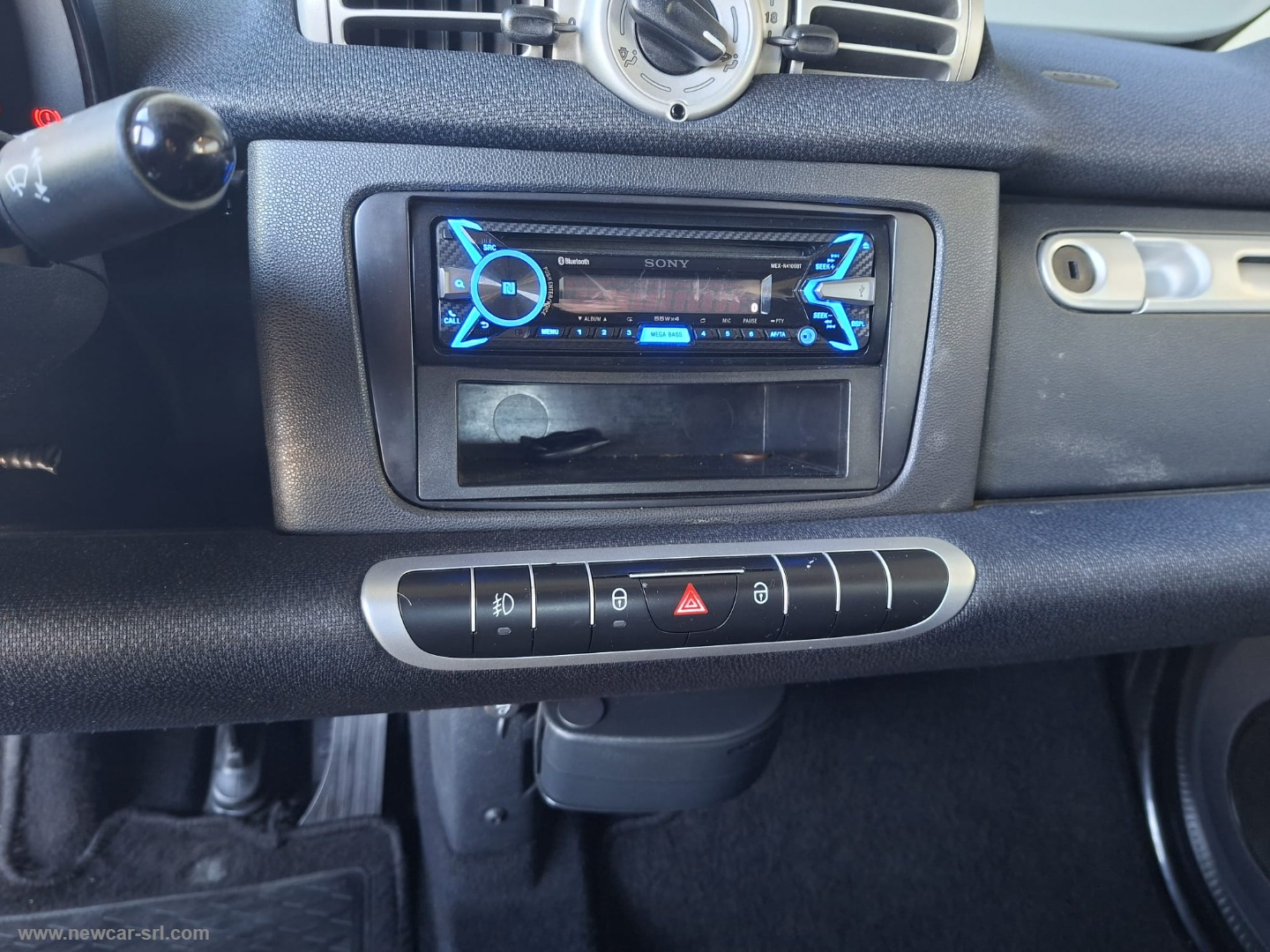 fortwo 1000 52 kW MHD coupé pure - immagine 17