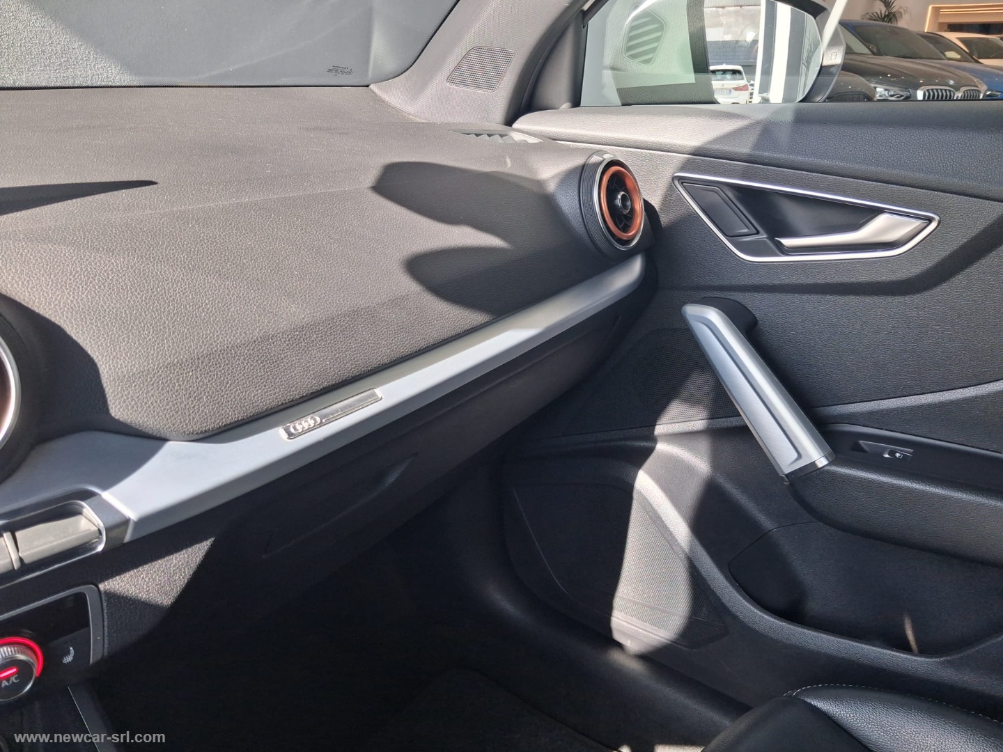 Q2 1.4 TFSI COD S tronic Business - immagine 17