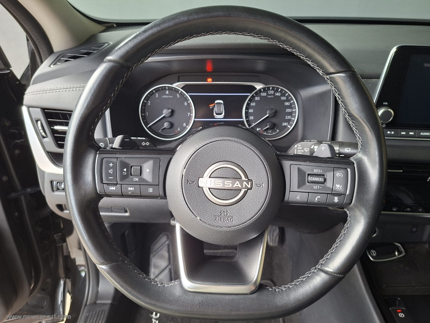 Qashqai MHEV 158 CV Xtronic Business - immagine 17