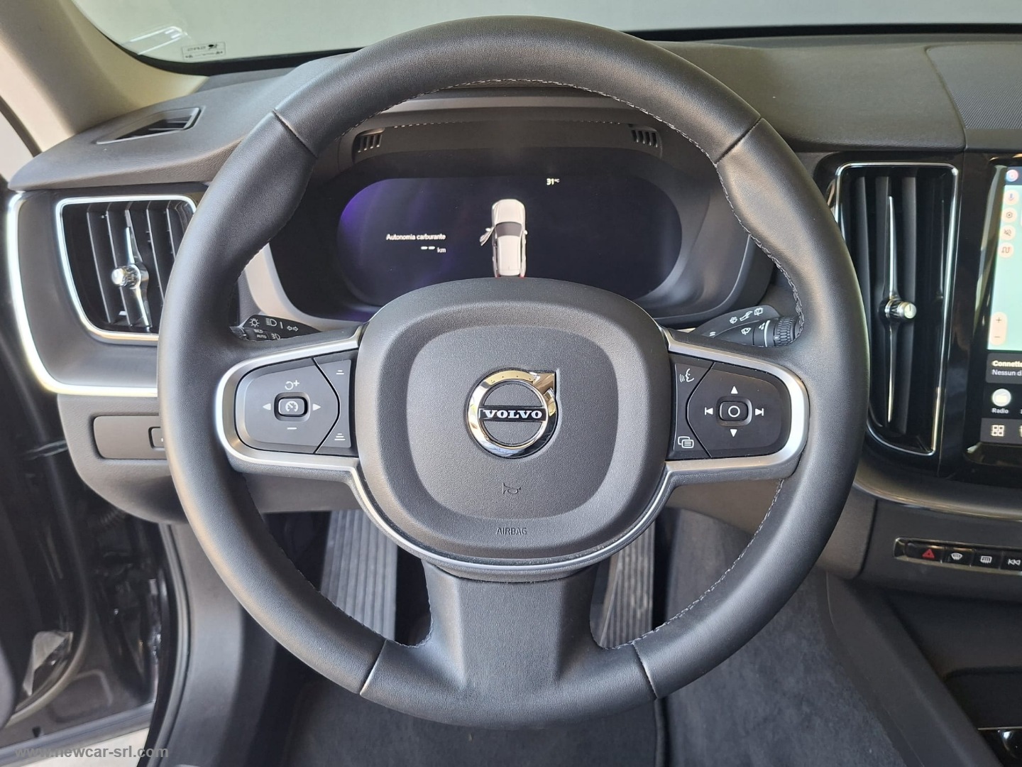 XC60 B4 automatico Essential - immagine 17