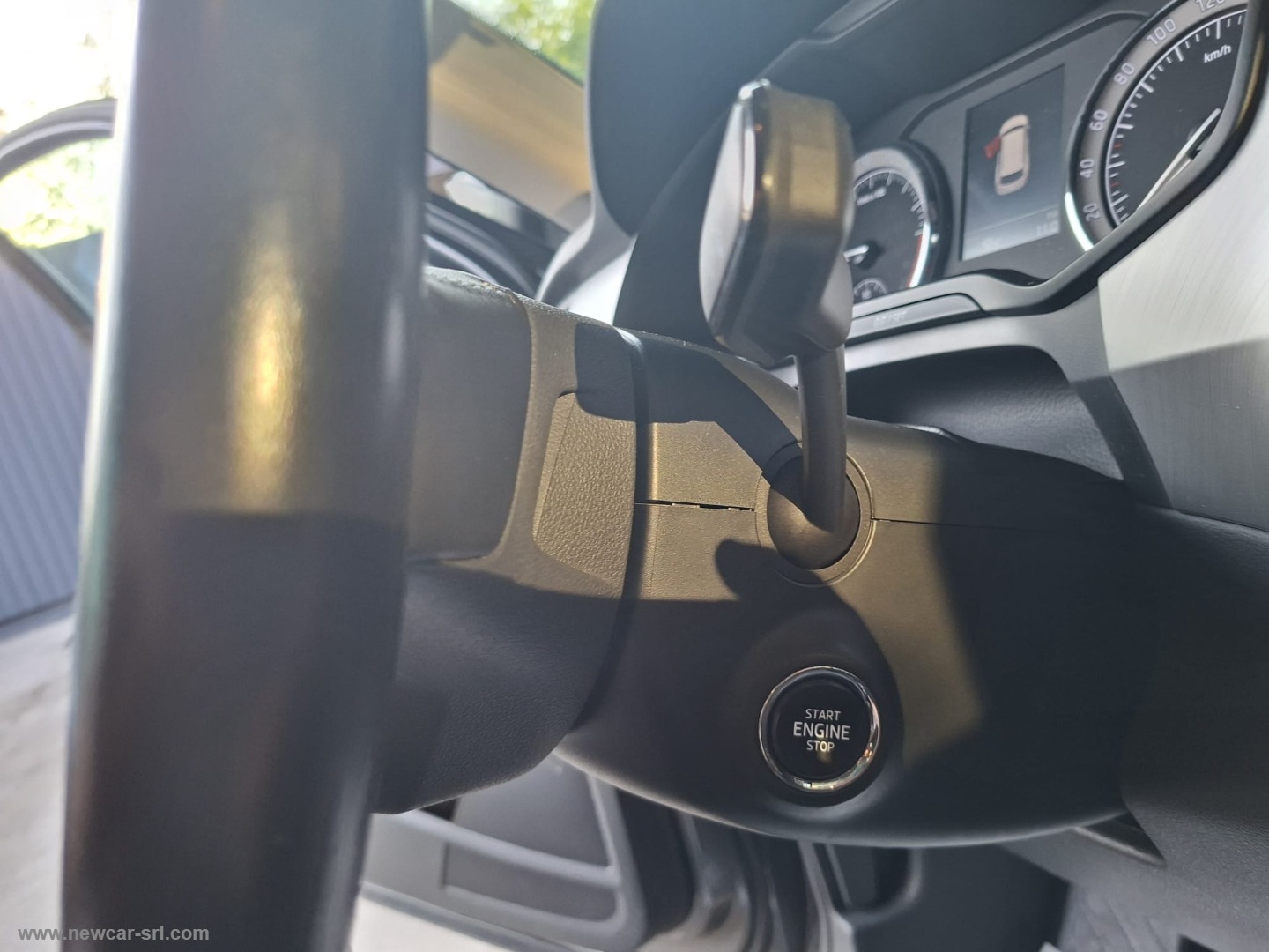 Kodiaq 2.0 TDI EVO SCR 4x4 DSG Executive - immagine 17