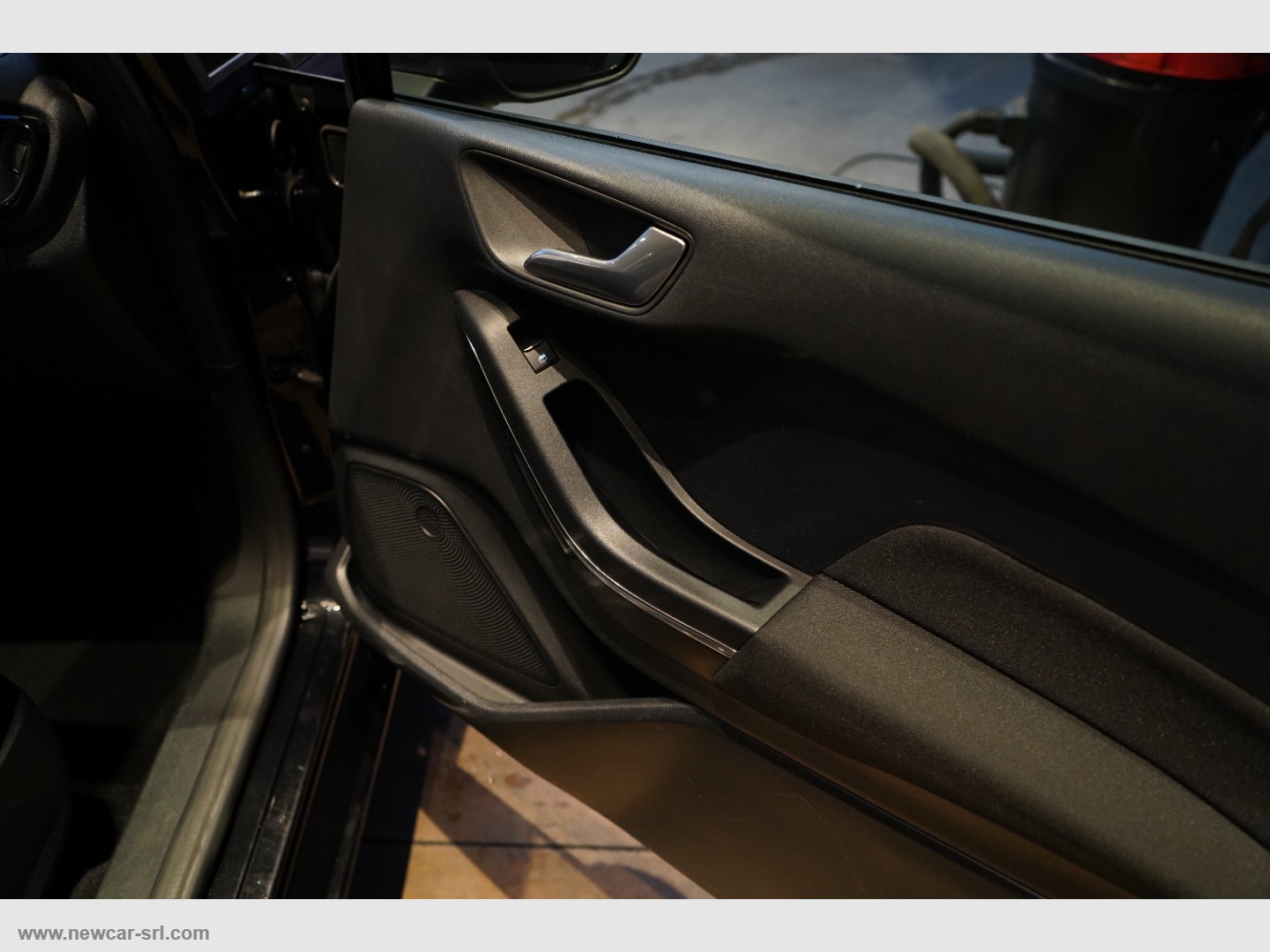Fiesta 1.1 75 CV 5p. Titanium - immagine 17