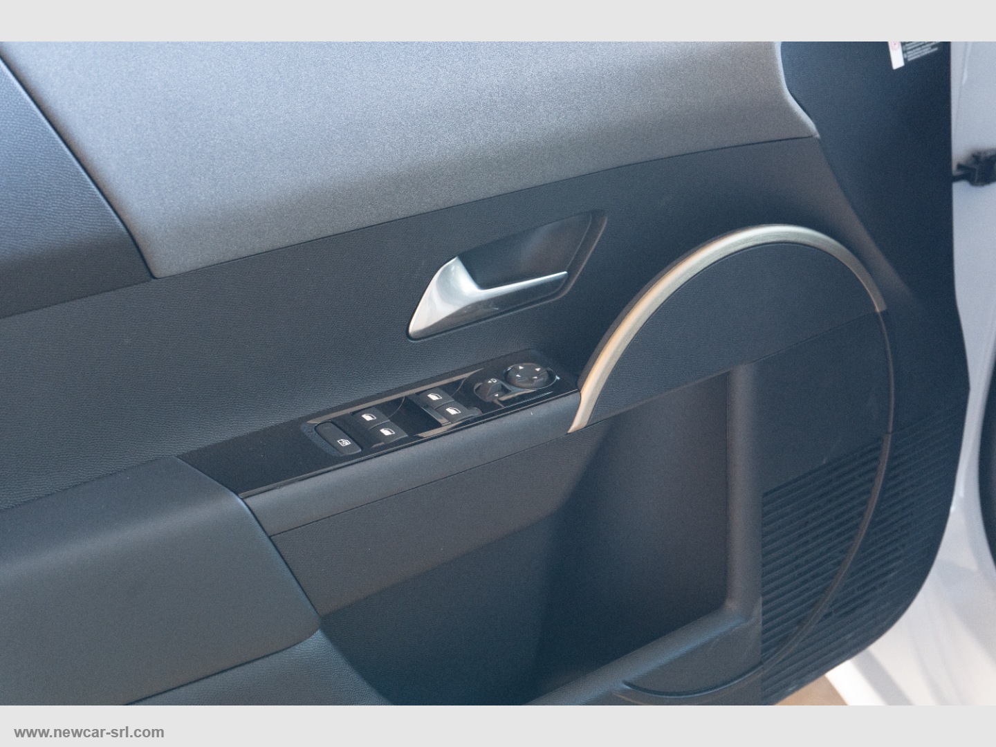 Ypsilon Hybrid e-DCT - immagine 17