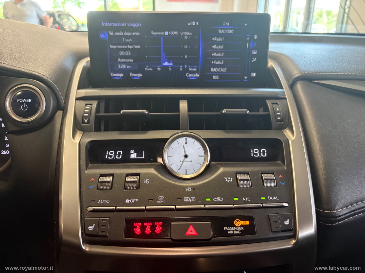 NX 300H Hybrid 4WD Executive - immagine 17