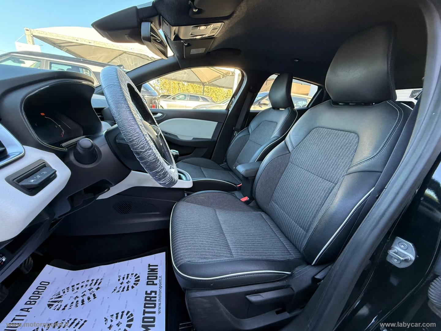 Clio TCe 100 CV GPL Techno - immagine 17