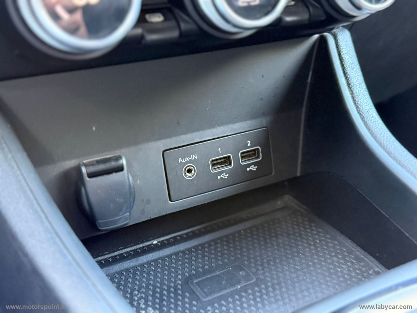 Captur TCe 100 CV GPL Techno - immagine 17