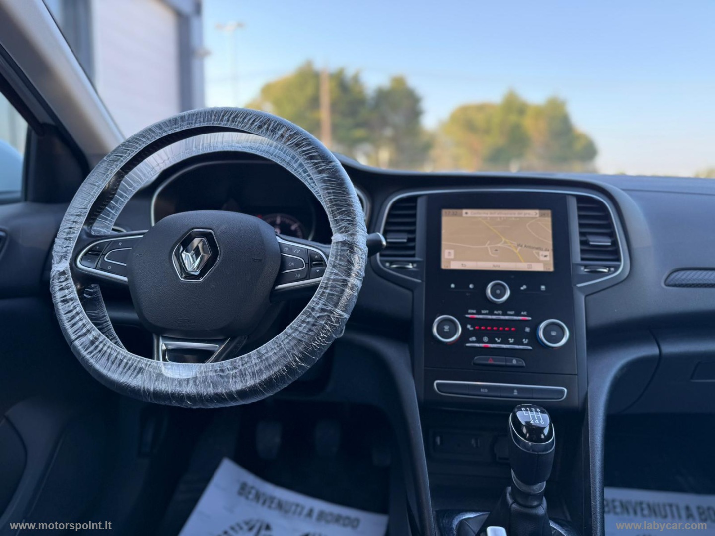 Mégane dCi 110 CV S&S ST Energy Limited - immagine 17