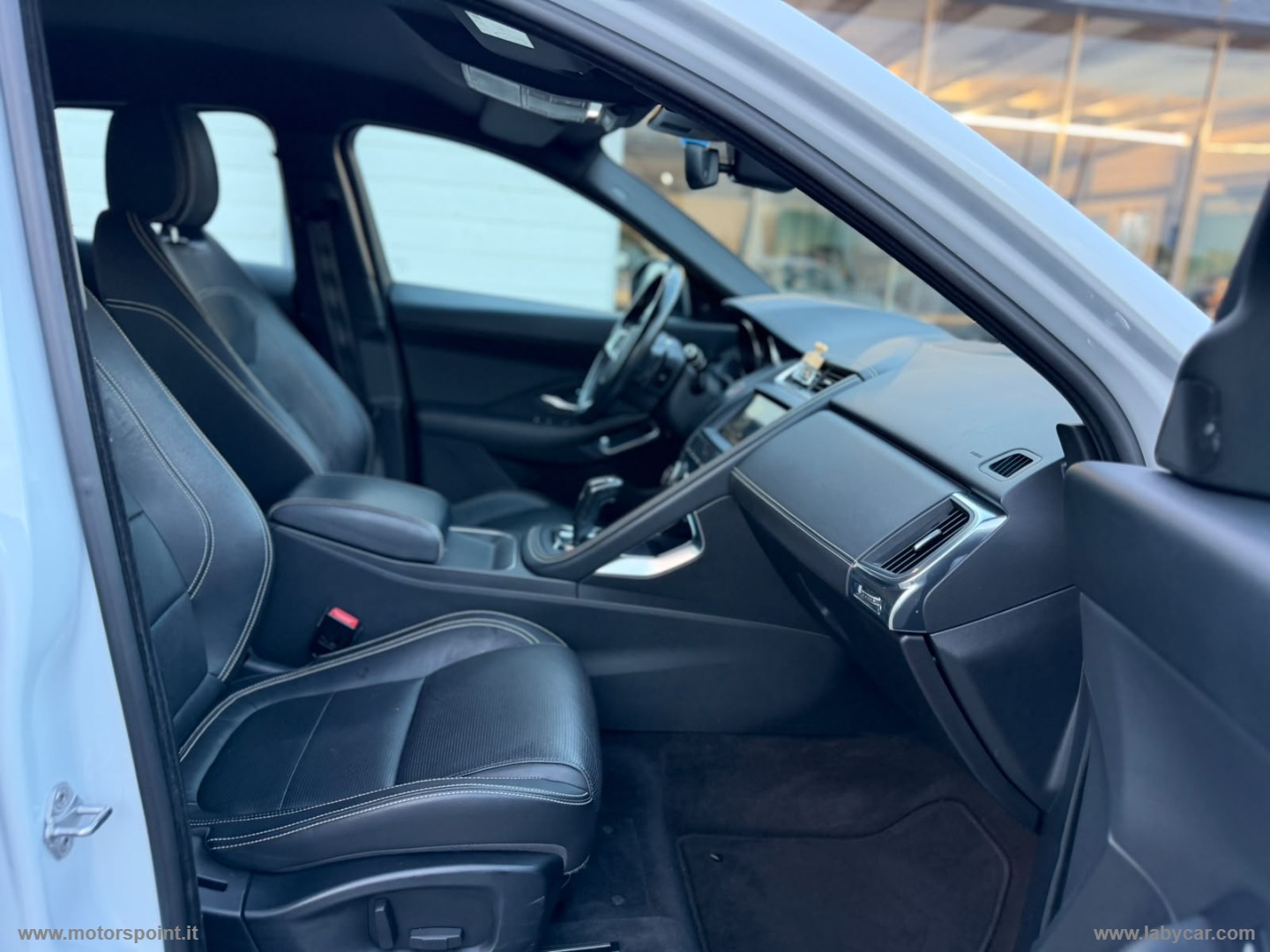 E-Pace 2.0 249CV AWD aut. R-Dynamic S VETTURA IN CONTO VENDITA! - immagine 17
