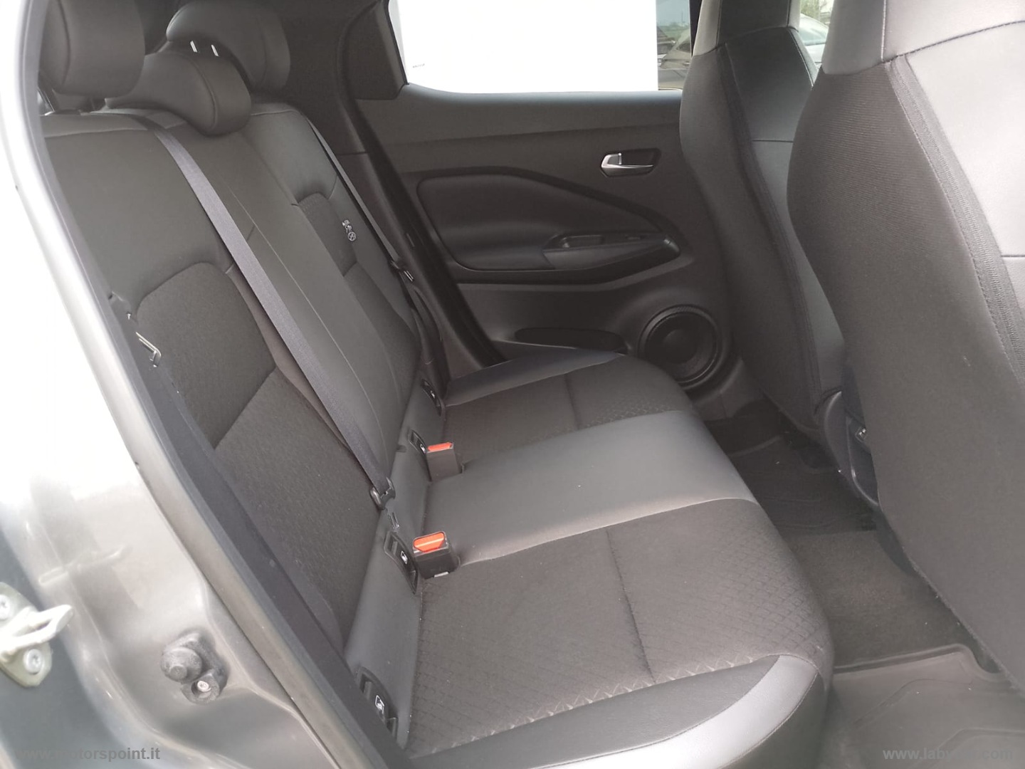 Juke 1.6 HEV N-Connecta SOLO 50.000 KM - immagine 17