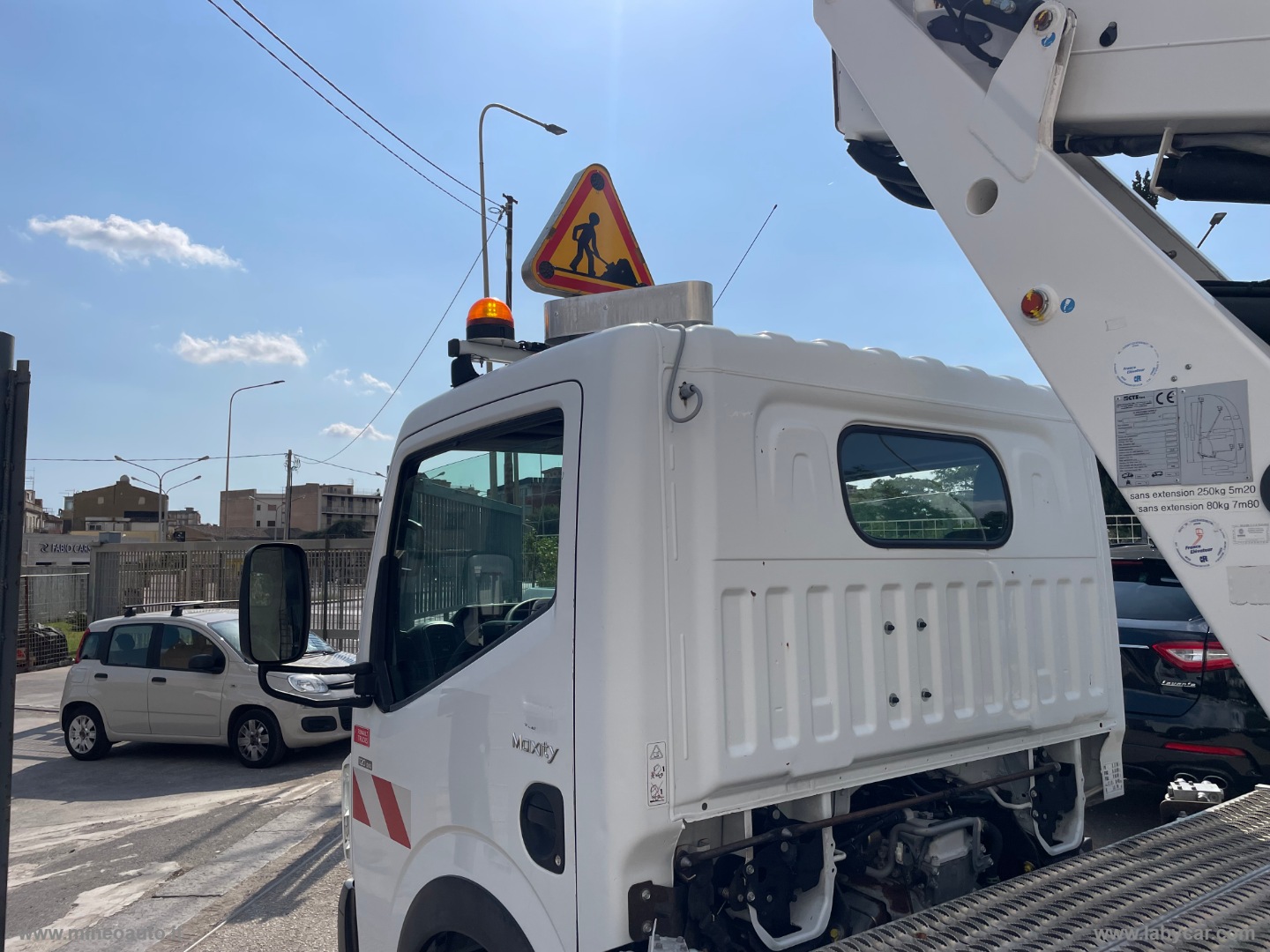 Maxity 120CV 2.5 DXi CESTELLO PIATTAFORMA AEREA - immagine 17
