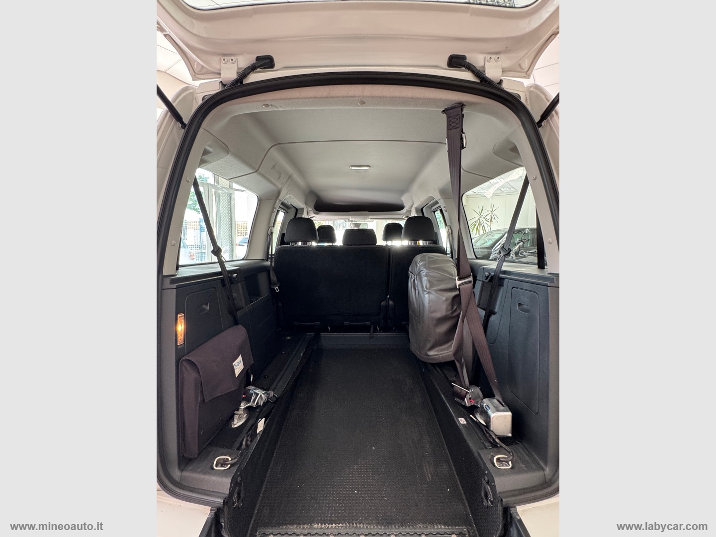 2.0 TDI 102CV MAXI TRASPORTO DISABILE Volkswagen Caddy 2.0 TDI 102 CV Maxi Trasporto Disabile - immagine 17