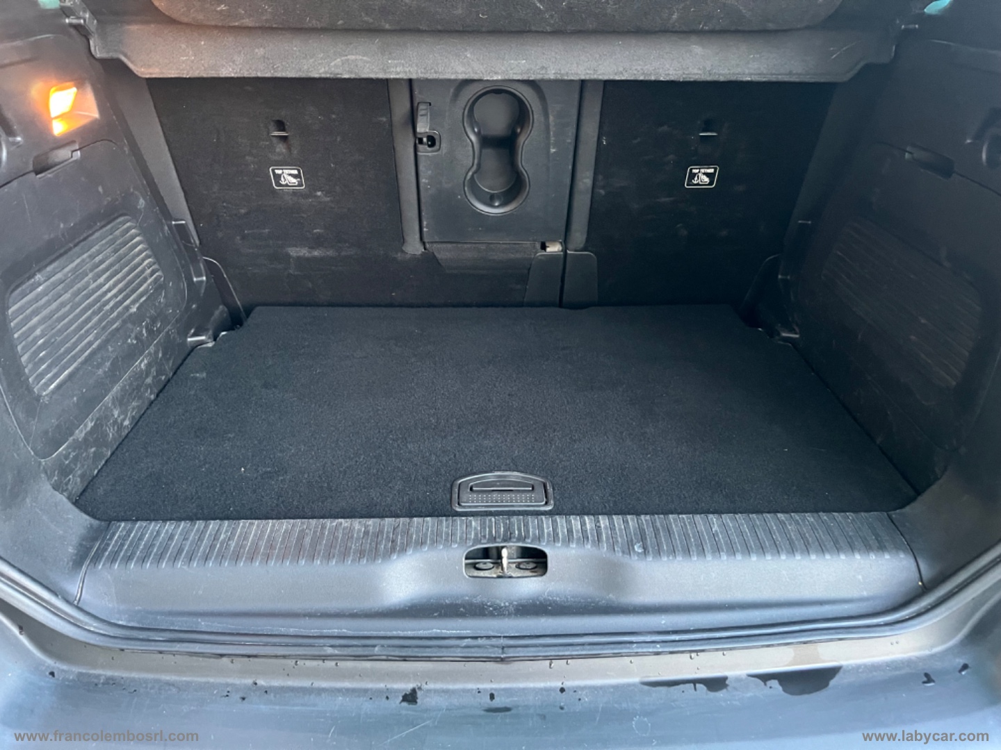 C3 Aircross BlueHDi 100 Shine - immagine 17