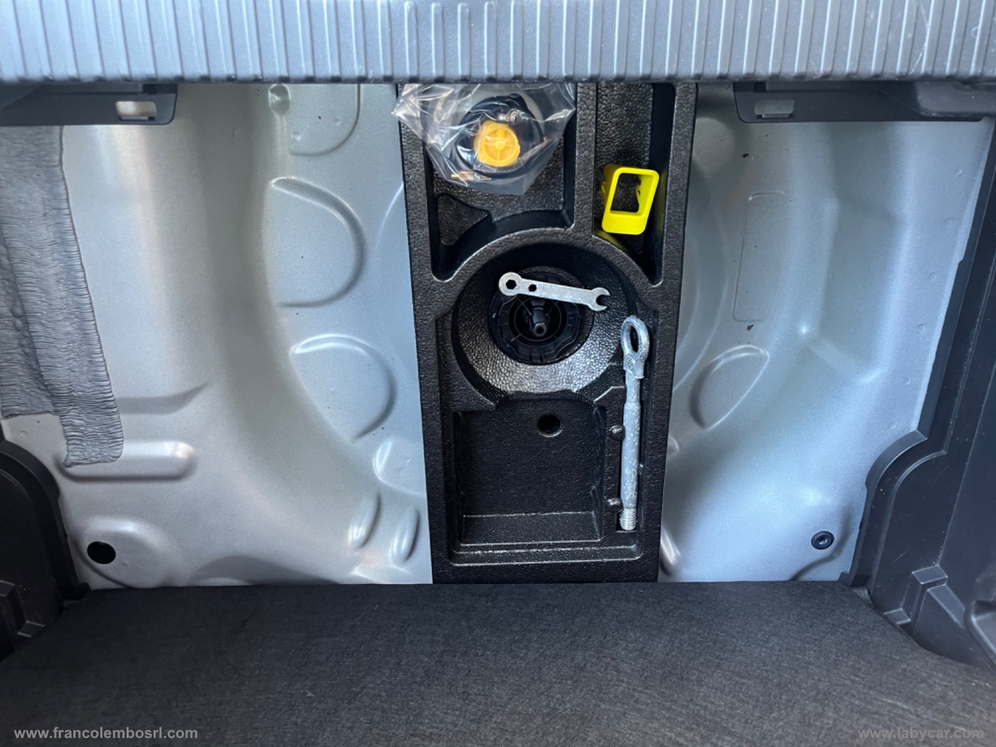 C3 Aircross BlueHDi 110 S&S Feel - immagine 17