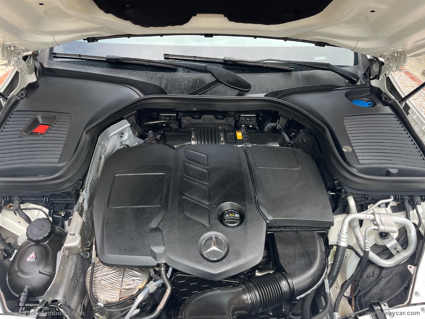 GLC 220 d 4Matic Coupé Sport - immagine 17