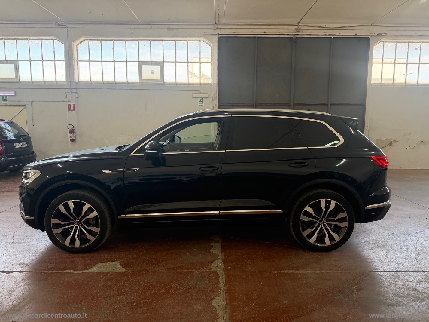 Touareg 3.0 TDI Atmosphere - PREZZO PER RIVENDITORI - immagine 17