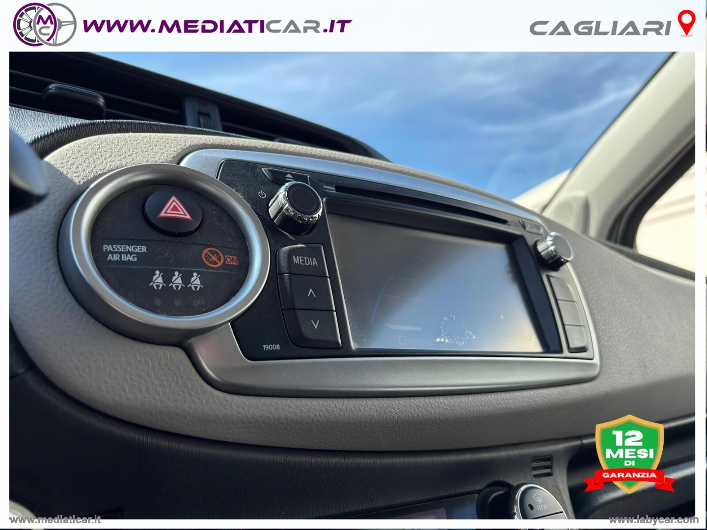 Yaris 1.3 5p. Lounge CVT Stop & Start - immagine 17